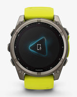 Garmin Fenix 8 Zafiro Solar 51 mm Titanio gris correa amarillo